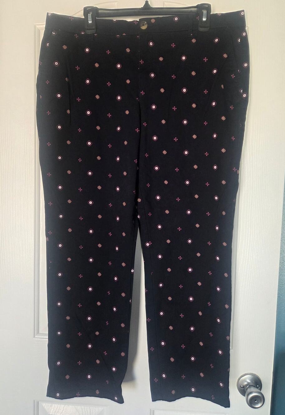 Women's Tommy Hilfiger DK Blue W/Pink Design on Pant Size 16